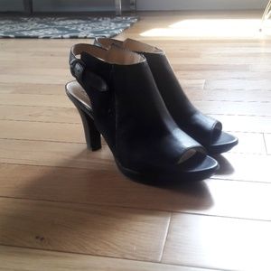 Naturalizer Dawn Open Toed Shoes